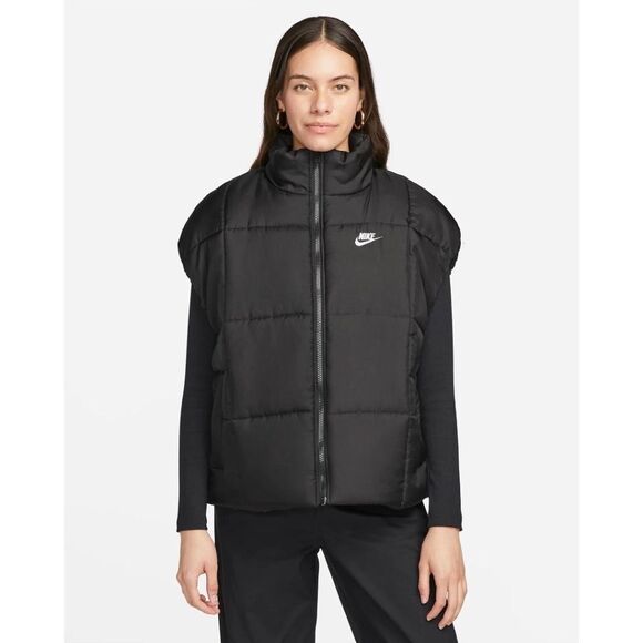 Nike Jackets & Blazers - Nike Sportswear Puffer Vest NWT